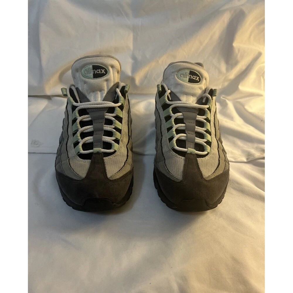 Nike Air Max 95 Fresh Mint Dust Grey Mens Size 10.5 CD7495-101